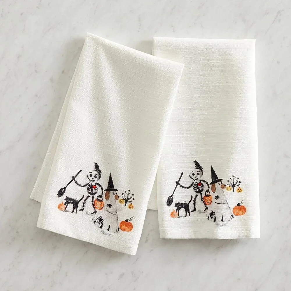 POTTERY BARN FALL HALLOWEEN HAND TOWELS SET OF 2 NWT